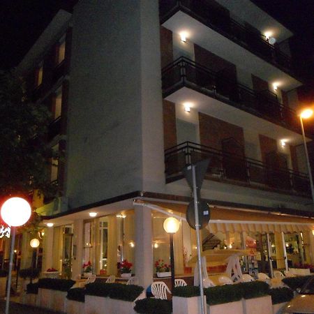 Hotel Galileo ริมินี ภายนอก รูปภาพ