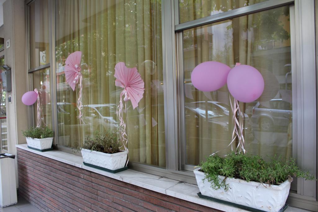 Hotel Galileo ริมินี ภายนอก รูปภาพ