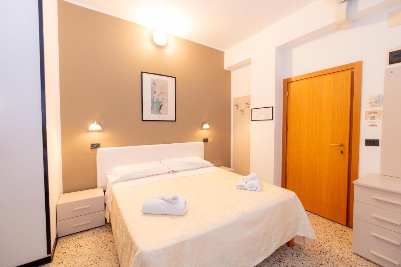 Hotel Galileo ริมินี ภายนอก รูปภาพ
