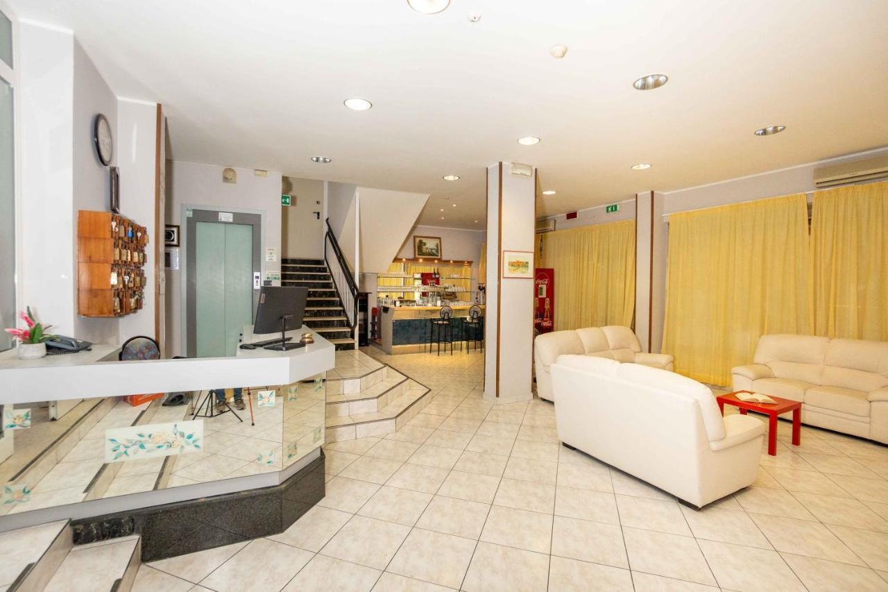 Hotel Galileo ริมินี ภายนอก รูปภาพ