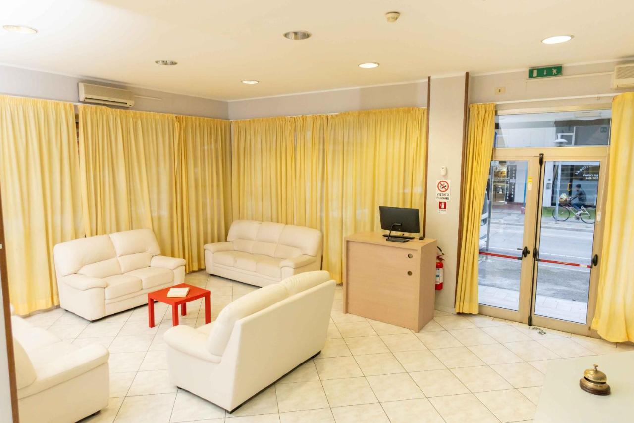 Hotel Galileo ริมินี ภายนอก รูปภาพ