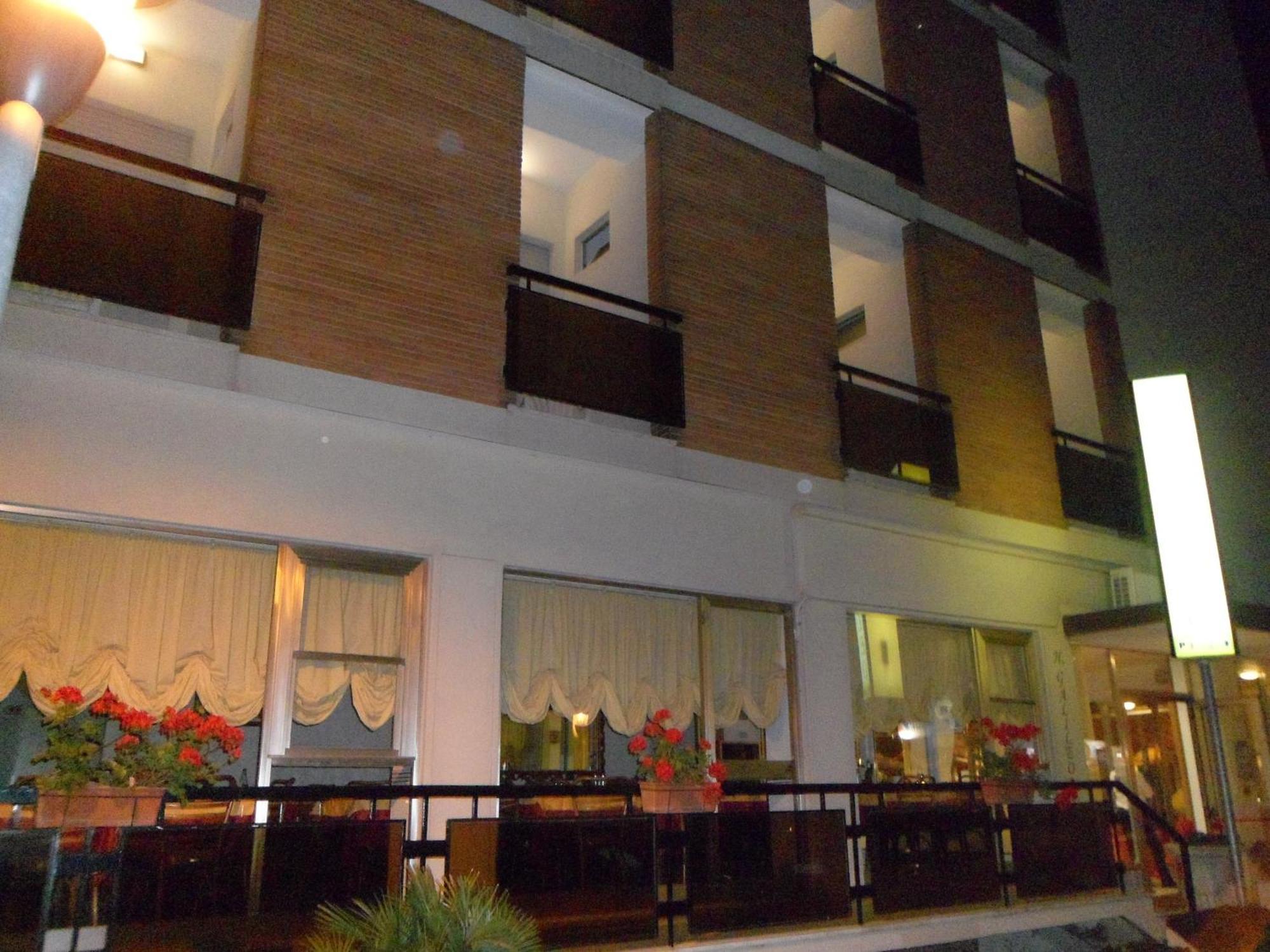 Hotel Galileo ริมินี ภายนอก รูปภาพ