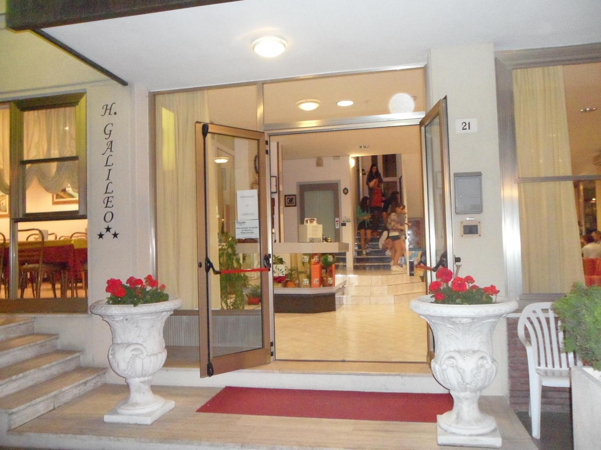 Hotel Galileo ริมินี ภายนอก รูปภาพ