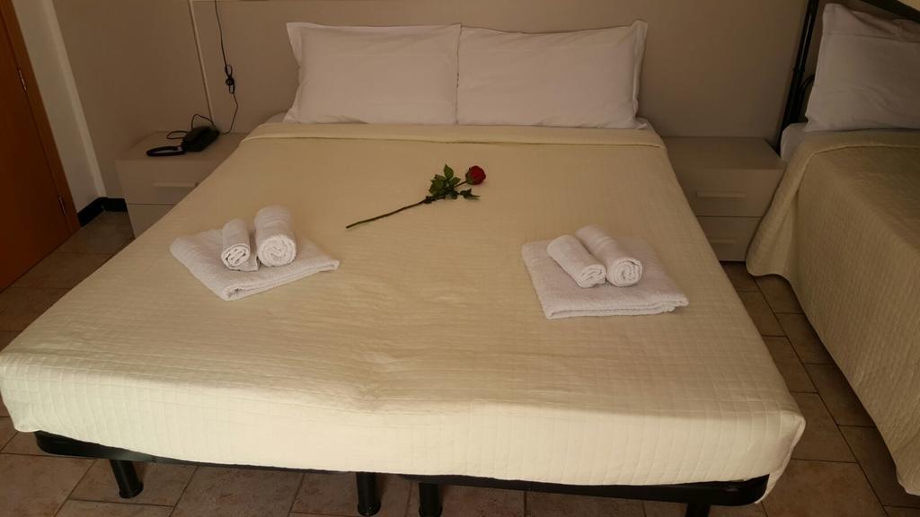 Hotel Galileo ริมินี ภายนอก รูปภาพ